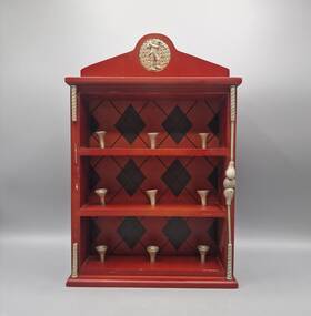 Russ Berrie And Co. 039915133039 Vintage Handmade Golf Ball Display 9 Wall Case 13 Inch Tall