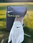 Nike Golf Glove Cadet Left Hand Sz C-l Tour Classic White Nwt Woods Scheffler. Fixed Price $17.49.