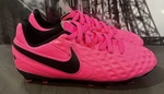 Girls Nike Jr Tiempo Legend Club Mg AT5881-600 Size 1Y Soccer Cleats Pink. Fixed Price $9.00.