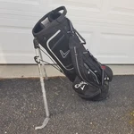 Callaway Hyper Lite 3.5 Golf Stand Bag 4 Xtra Traction Fireball Whiskey. Fixed Price $249.99.