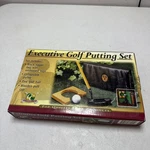 Vintage Clubhouse Executive Golf Putting Set With Box New. Fixed Price $19.75.