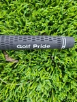 One Single Golf Pride Woman's Tour Velvet VTL-56X-11-X00 Grip. Fixed Price $8.88.
